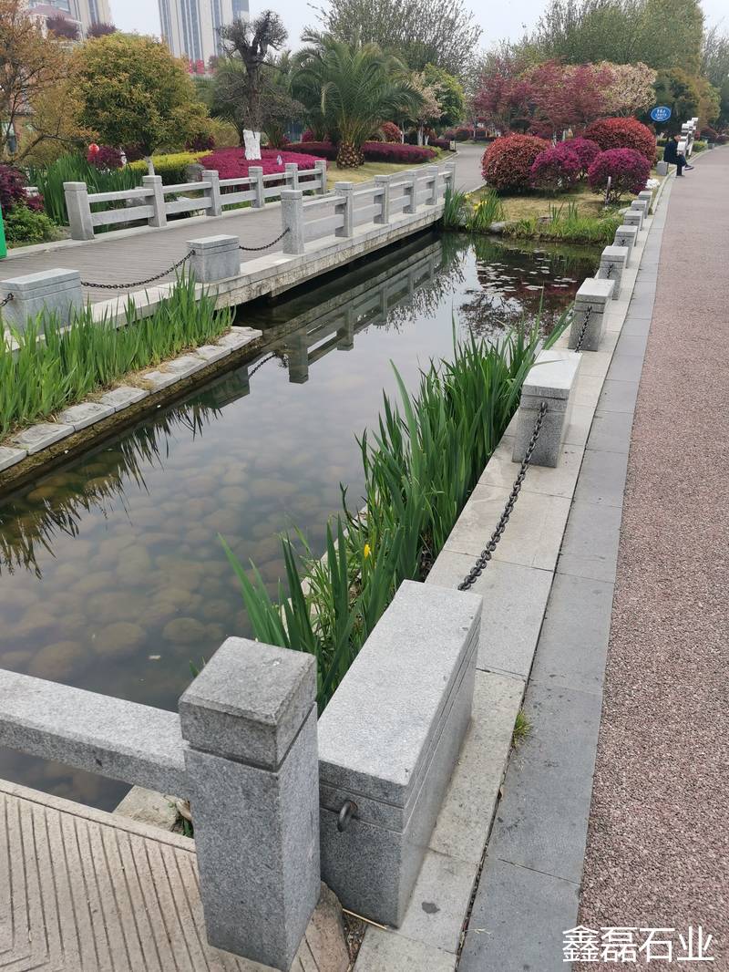 芝麻灰花岗岩石材护栏